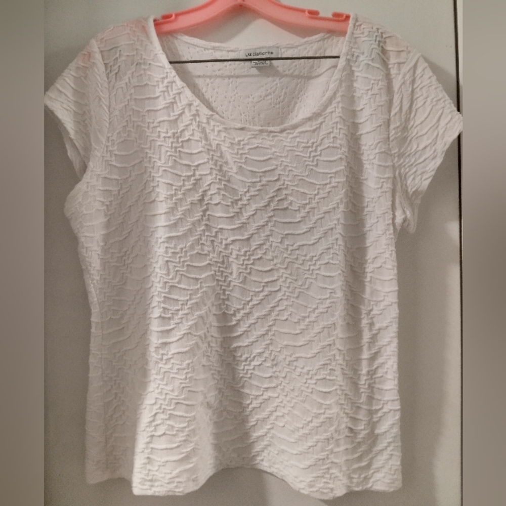 XL white shirt sleeve top